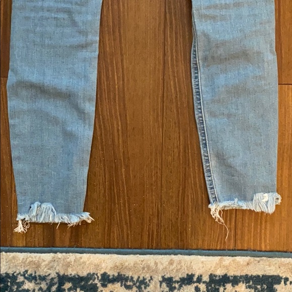 Cute Distressed Denim, size 0, perfect condition - Picture 5 of 5
